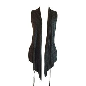 Belle Du Jour Womens SIZE M Black Gray Stripe Tie Vest Blouse Top Sleeveless